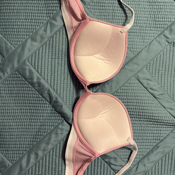 PINK Victoria's Secret Light Pink Bra - Picture 3 of 5